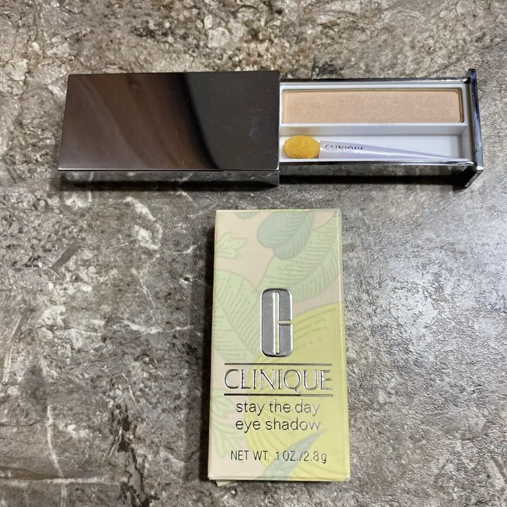 Clinique Stay The Day Eye Shadow .10 oz 11‎ Honeybunch (new with box)